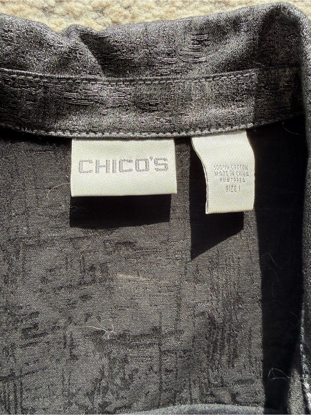 Chicos-Like New Woman’s Chic Metallic Gunmetal Button Up Jacket Size 1 (Medium) - Picture 7 of 11